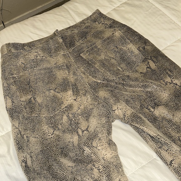 Vintage MIXIT SNAKE SKIN SNAKE PRINT PANTS.. - Picture 8 of 16